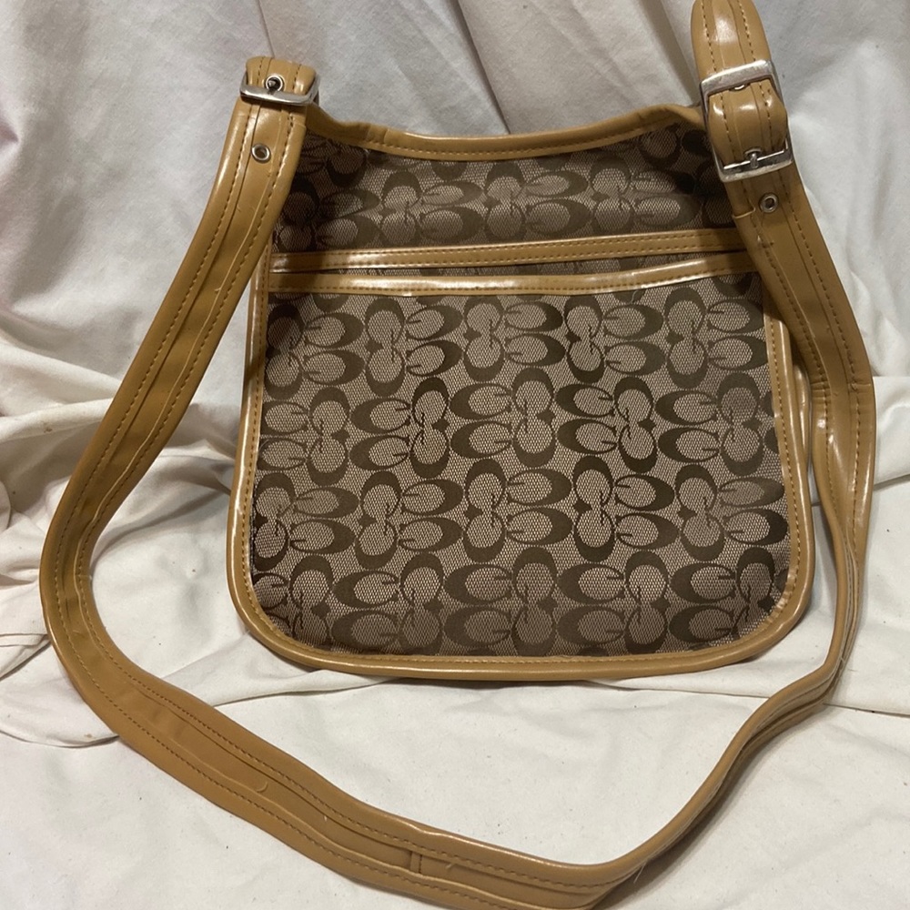 Shoulder Bag faux leather strap & trim CG Logo zipper inner pocket outer pocket